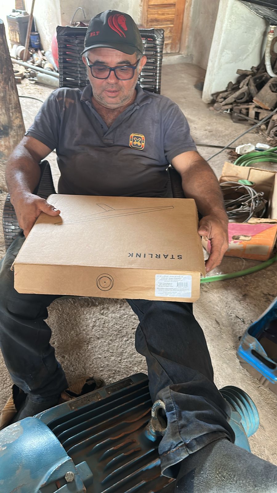 Cliente satisfeito com a caixa Starlink Mini